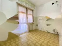 Недвижимость Трёхкомнатная на первом этаже: 6