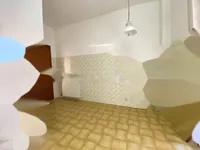 Недвижимость Трёхкомнатная на первом этаже: 7