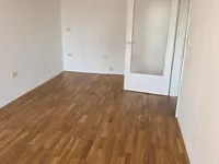 Недвижимость Квартира с двумя комнатами на Копере: 3