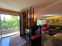 Недвижимость Four-room apartment in the City Center: 4