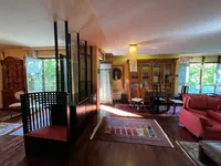 Недвижимость Four-room apartment in the City Center: 9