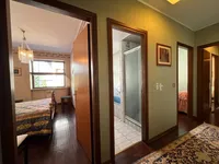 Недвижимость Four-room apartment in the City Center: 22