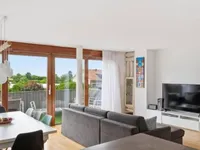 Недвижимость Apartment 5 rooms: 4