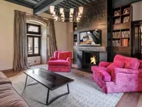 Недвижимость Single house 20 rooms: 9