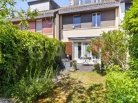 Недвижимость Row house 6 rooms: 1