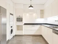 Недвижимость Apartment 5 rooms: 4
