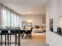 Недвижимость Apartment 5 rooms: 6