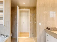 Недвижимость Apartment 5 rooms: 10