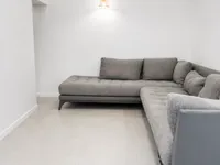 Недвижимость Apartment 5 rooms: 4