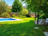 Недвижимость Bifamiliar house 6 rooms: 2