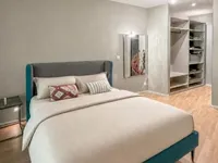 Недвижимость Apartment 5 rooms: 4