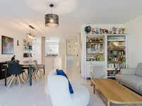 Недвижимость Bifamiliar house 6 rooms: 3