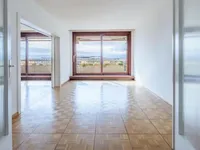 Недвижимость Apartment 5 rooms: 2