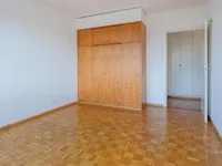 Недвижимость Apartment 5 rooms: 3