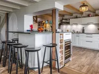 Недвижимость Single house 10 rooms: 7