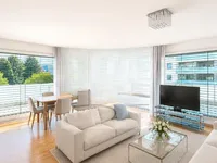 Недвижимость Apartment 4 rooms: 1