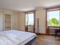Недвижимость Single house 18 rooms: 6