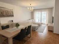 Недвижимость Apartment 4 rooms: 1