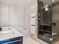 Недвижимость Apartment 5 rooms: 8