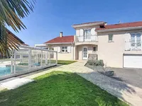 Недвижимость Single house 5 rooms: 2