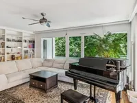 Недвижимость Apartment 6 rooms: 2