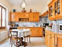 Недвижимость Single house 7 rooms: 11