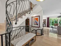 Недвижимость Single house 7 rooms: 5
