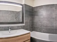 Недвижимость Apartment 4 rooms: 7