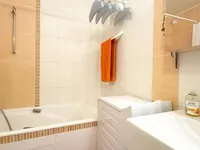 Недвижимость Apartment 3 rooms: 6