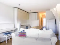 Недвижимость Apartment 4 rooms: 3