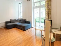 Недвижимость Bromyard Avenue: 8