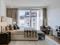 Недвижимость Apartment 4 rooms: 2