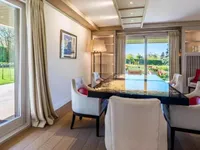 Недвижимость Apartment 6 rooms: 2