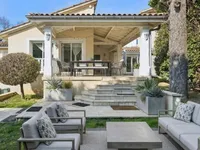 Недвижимость Bifamiliar house 7 rooms: 1