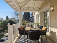 Недвижимость Bifamiliar house 7 rooms: 2