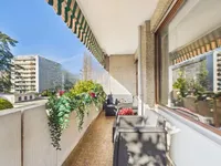 Недвижимость Apartment 6 rooms: 4