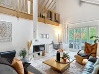Недвижимость Apartment 9 rooms: 1