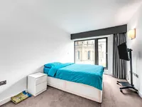 Недвижимость Milliner House, Hortensia Road: 1