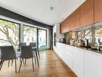Недвижимость Milliner House, Hortensia Road: 7