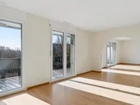 Недвижимость Apartment 4 rooms: 2