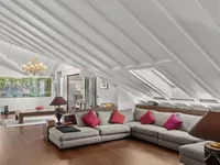 Недвижимость Attic flat 7 rooms: 3