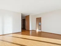 Недвижимость Apartment 5 rooms: 2
