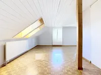 Недвижимость Apartment 5 rooms: 3