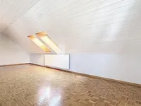 Недвижимость Apartment 5 rooms: 6