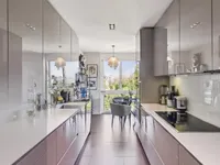 Недвижимость Apartment 5 rooms: 3