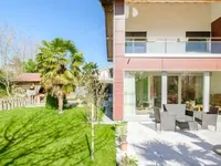 Недвижимость Bifamiliar house: 2