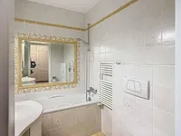 Недвижимость Apartment 4 rooms: 6