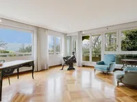 Недвижимость Apartment 8 rooms: 3