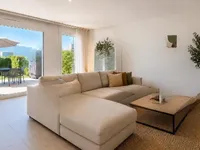 Недвижимость Apartment 4 rooms: 1