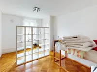 Недвижимость Apartment 8 rooms: 4